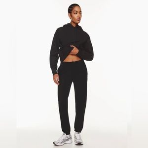 Aritzia TNA New Cozy Fleece Perfect Sweatpant Size XS